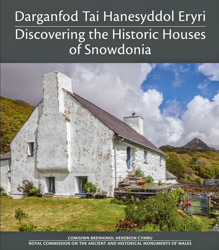 Discovering the Historic Houses of Snowdonia book cover